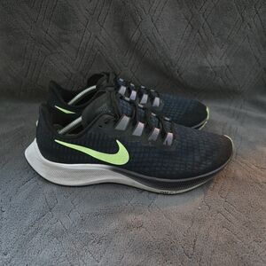 Nike Air Zoom Pegasus 37 Running Shoes Womens Sz 9.5 Athletic Sneakers Trainers.